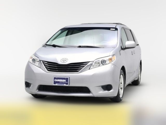 2014 Toyota Sienna LE