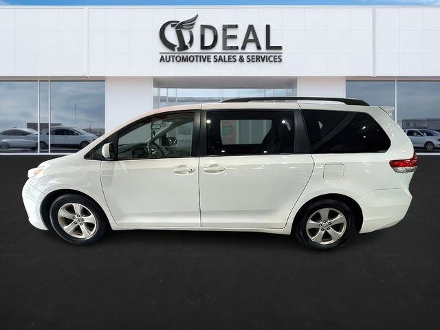 2014 Toyota Sienna LE