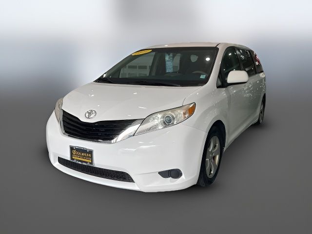 2014 Toyota Sienna LE