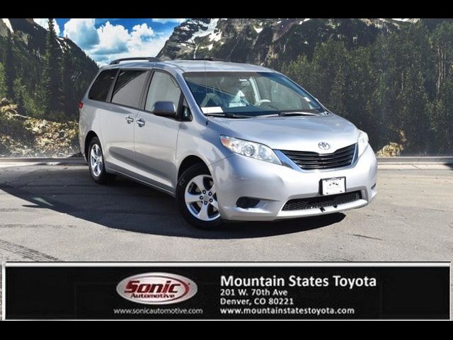 2014 Toyota Sienna LE