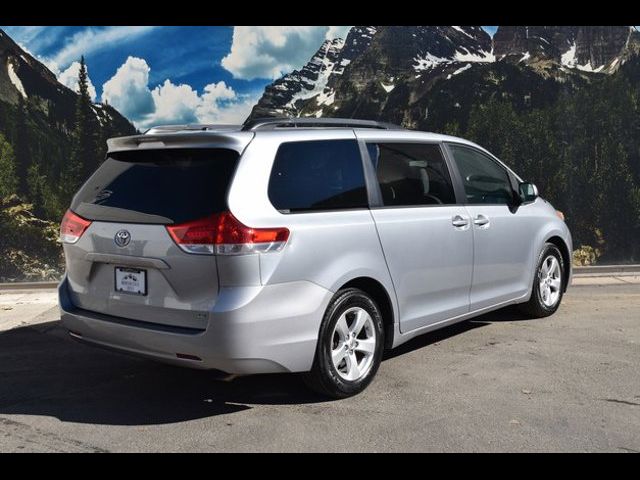 2014 Toyota Sienna LE