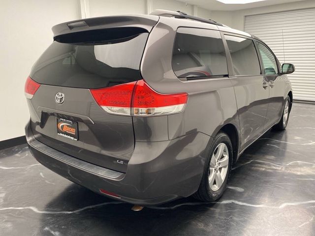 2014 Toyota Sienna LE