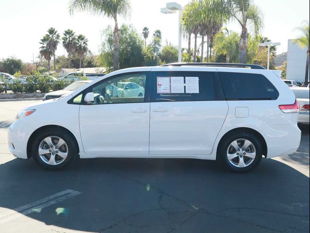 2014 Toyota Sienna LE