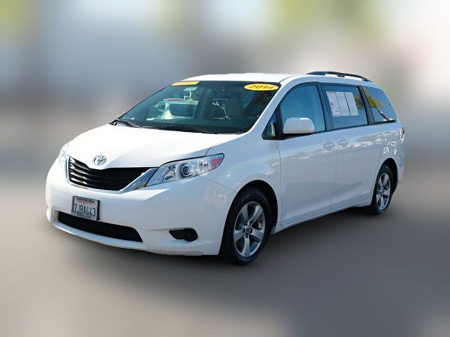 2014 Toyota Sienna LE