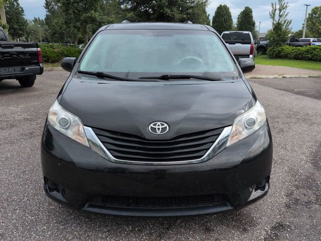 2014 Toyota Sienna LE