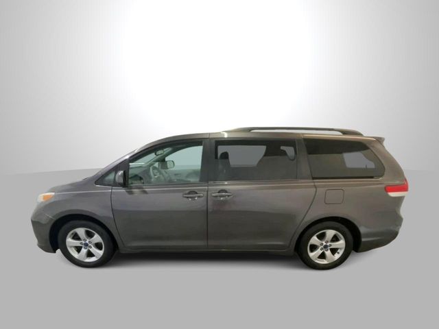 2014 Toyota Sienna LE