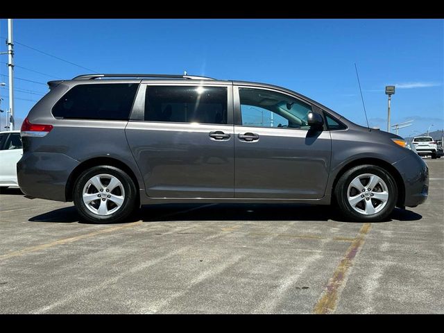 2014 Toyota Sienna LE