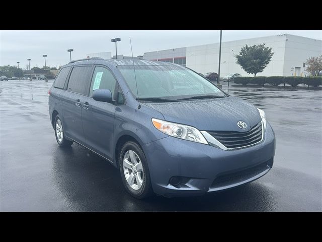 2014 Toyota Sienna LE