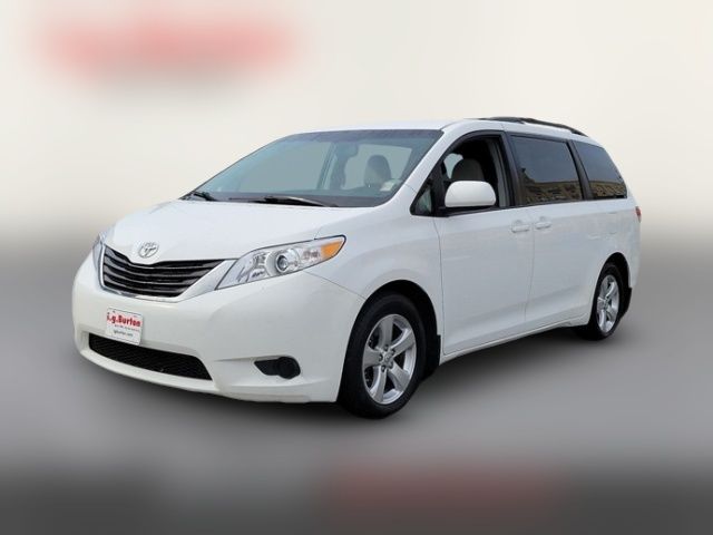 2014 Toyota Sienna LE