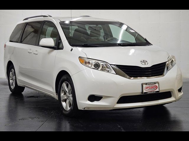 2014 Toyota Sienna LE