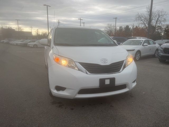 2014 Toyota Sienna LE