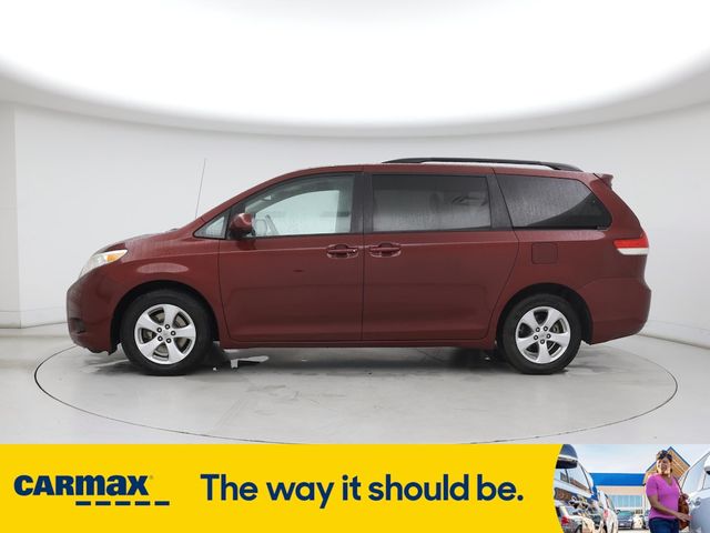 2014 Toyota Sienna LE