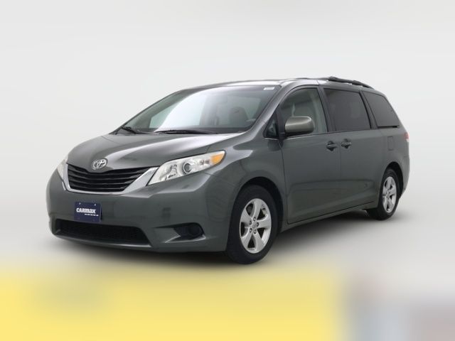 2014 Toyota Sienna LE
