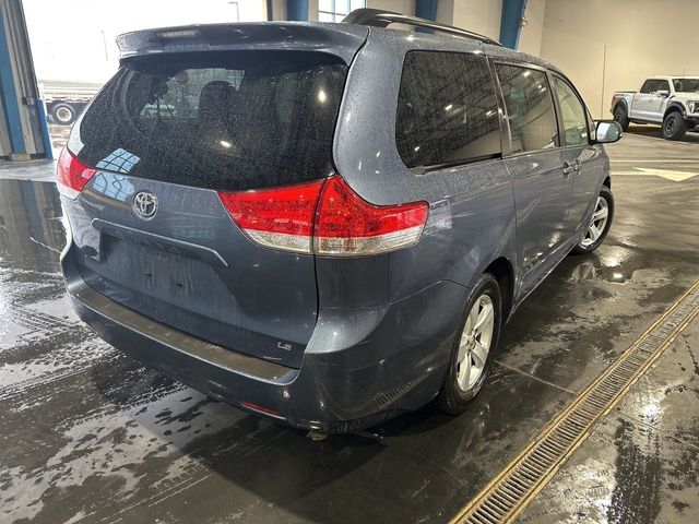 2014 Toyota Sienna LE