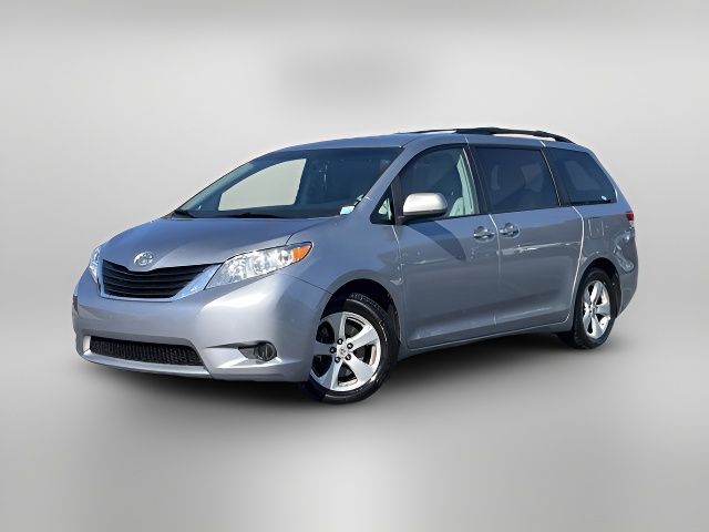 2014 Toyota Sienna LE