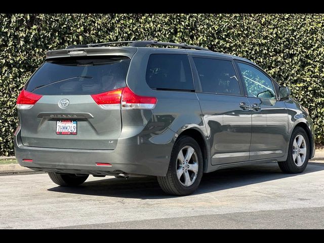 2014 Toyota Sienna LE