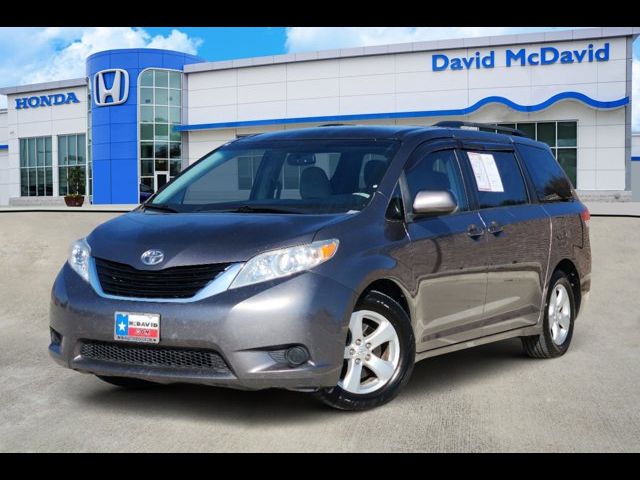 2014 Toyota Sienna LE