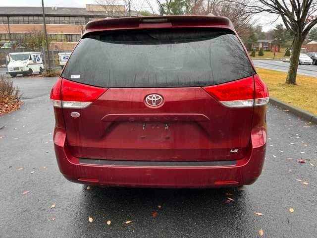 2014 Toyota Sienna LE