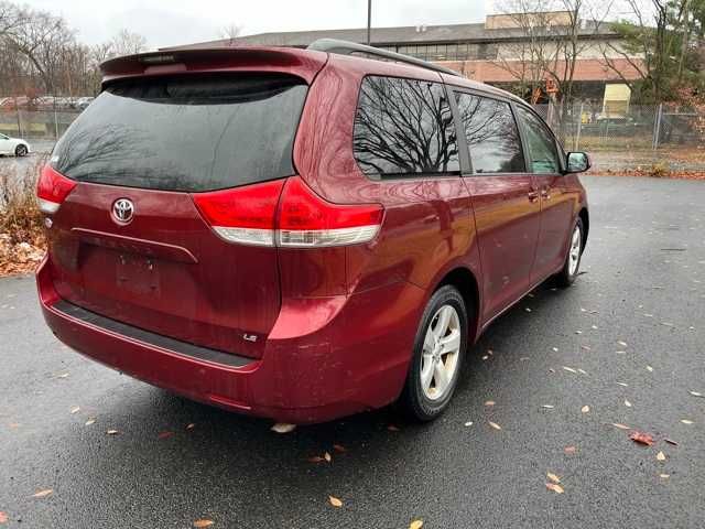 2014 Toyota Sienna LE