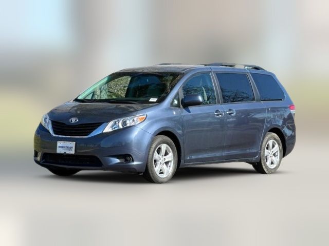 2014 Toyota Sienna LE