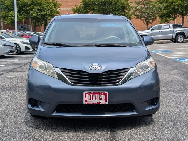 2014 Toyota Sienna LE