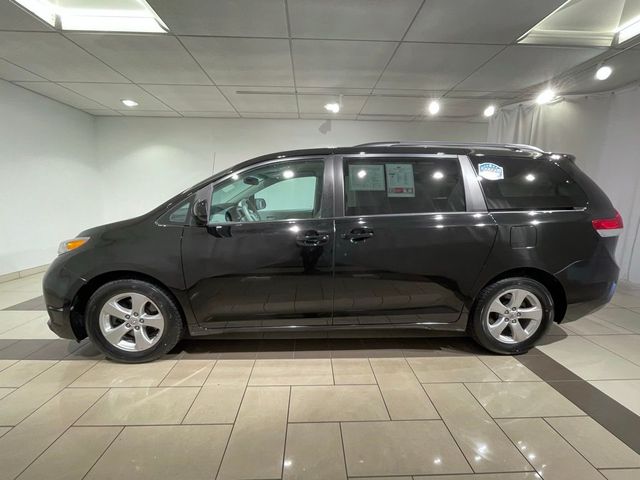 2014 Toyota Sienna LE