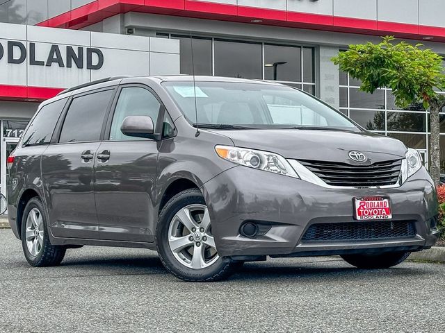 2014 Toyota Sienna LE