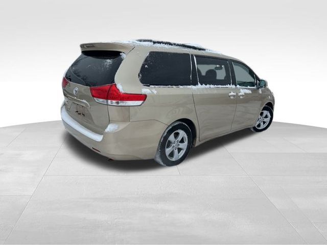 2014 Toyota Sienna LE