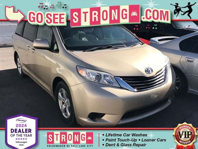 2014 Toyota Sienna LE