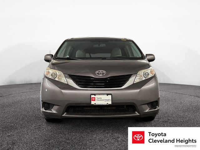 2014 Toyota Sienna LE