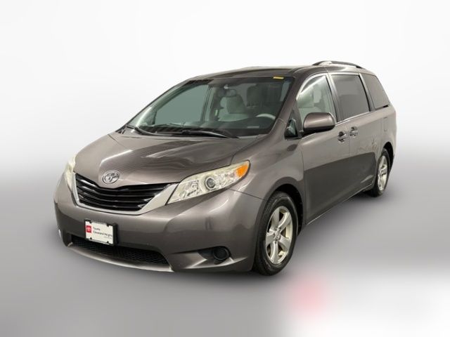 2014 Toyota Sienna LE