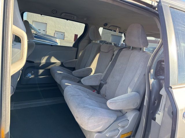 2014 Toyota Sienna LE