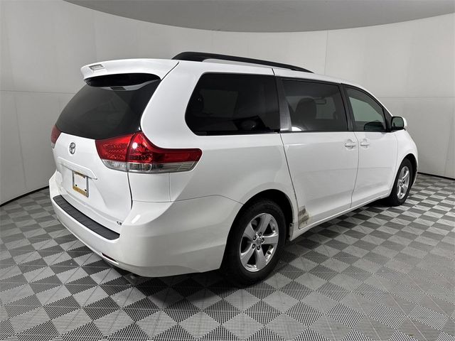 2014 Toyota Sienna LE