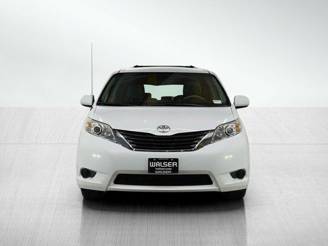 2014 Toyota Sienna LE
