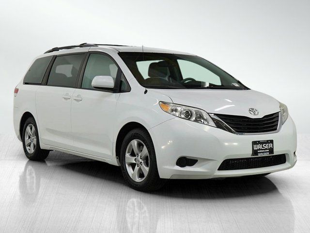 2014 Toyota Sienna LE