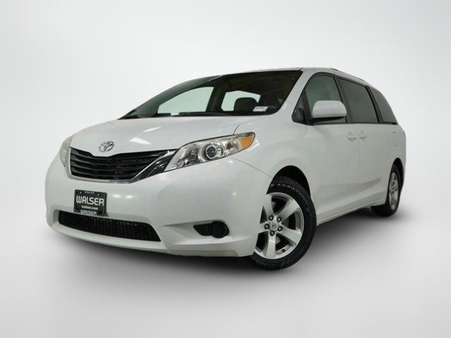 2014 Toyota Sienna LE