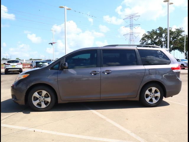 2014 Toyota Sienna LE