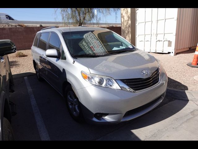 2014 Toyota Sienna 