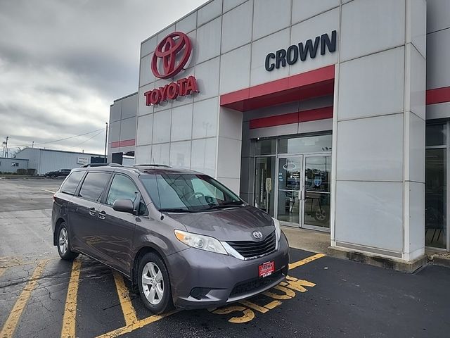 2014 Toyota Sienna LE