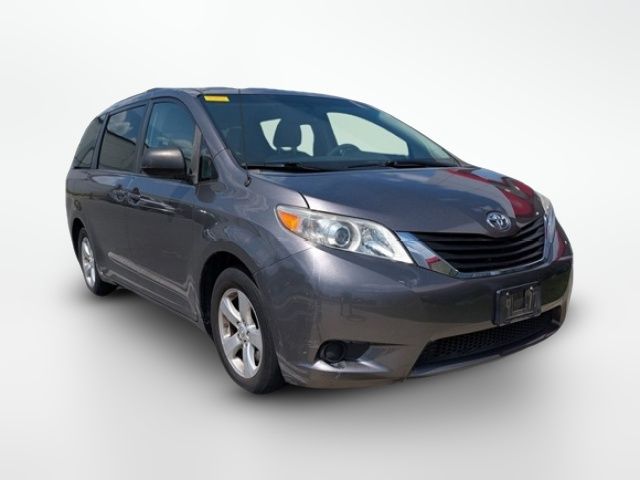 2014 Toyota Sienna LE