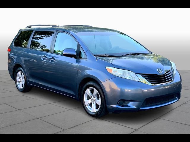 2014 Toyota Sienna LE