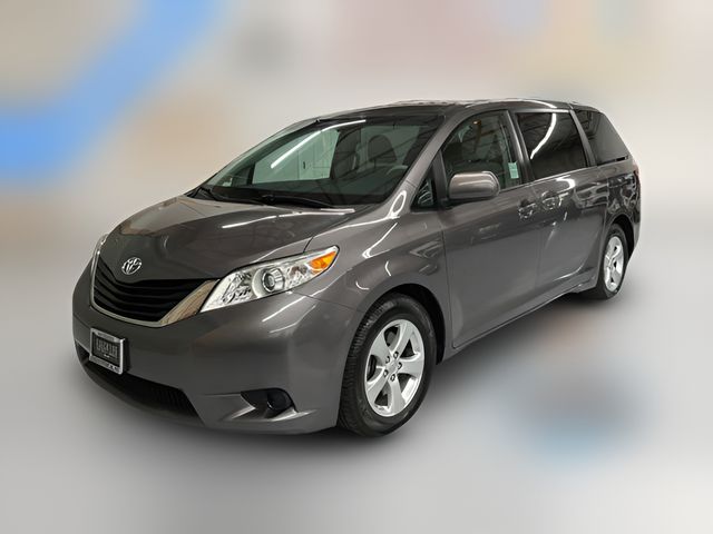 2014 Toyota Sienna LE