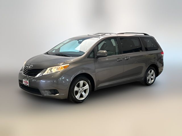 2014 Toyota Sienna LE