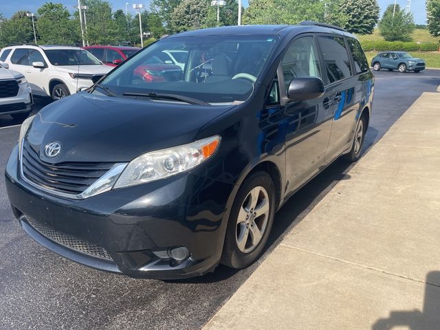 2014 Toyota Sienna LE