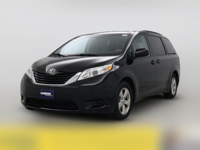 2014 Toyota Sienna LE