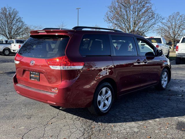 2014 Toyota Sienna LE