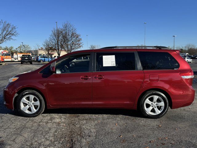 2014 Toyota Sienna LE