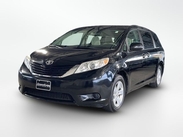 2014 Toyota Sienna LE