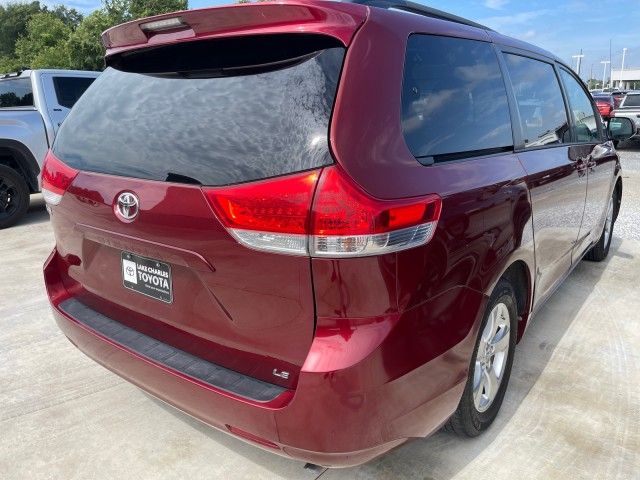 2014 Toyota Sienna LE