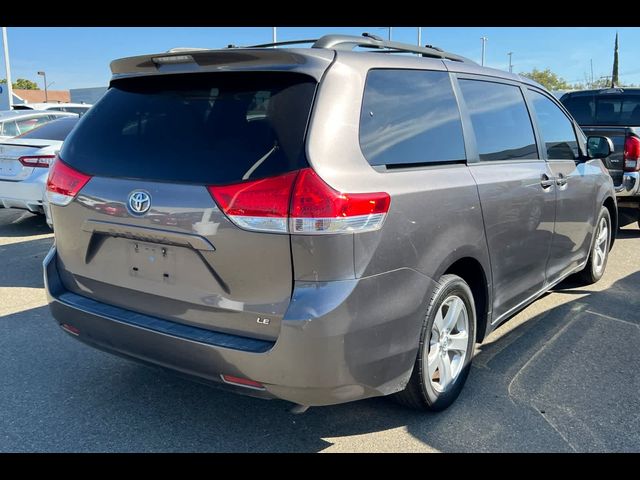 2014 Toyota Sienna LE